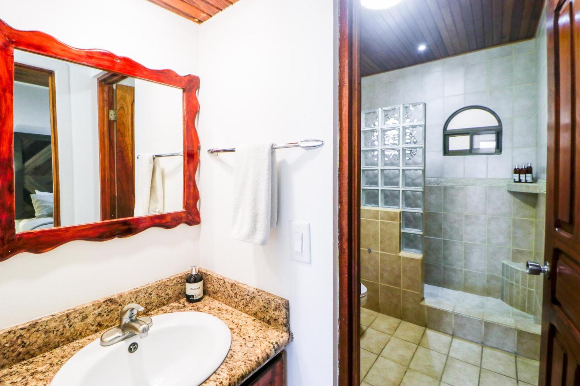 Flamingo Marina Resort Pacific North Coast Rum bild